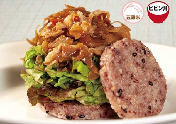 松屋の牛めしをご飯でサンド　組み合わせ３２通りのライスバーガーが販売拡大