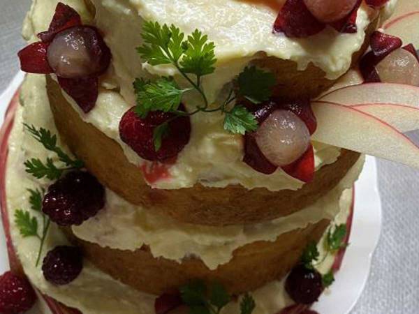 「戦々恐々とした…」　『ウマ娘』ケーキを作ったら、異次元の大きさになった