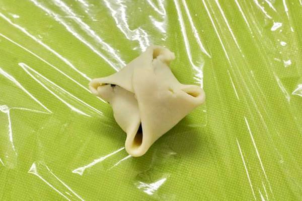 手作りおやつ、パイの中身は？　モチモチな『具』に「天才」の声