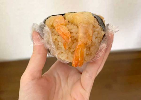どういうこと…　おにぎり『のり弁にぎりました』を買ってみたら