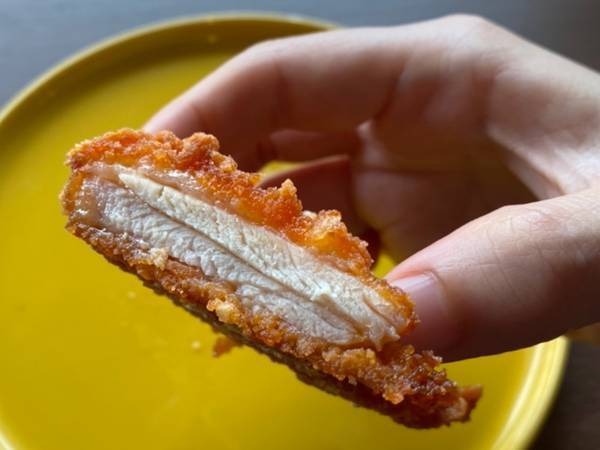 ファミチキの『カラムーチョ味』が登場　気になる辛さは？