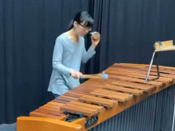 「知ってる曲と違う」「一瞬で空気が変わった」　『きらきら星』をノリノリに演奏したらすごすぎた