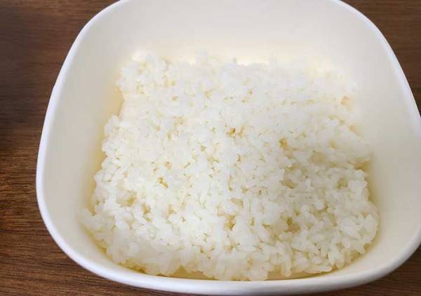 セブンイレブンのカツ丼はうまい？　チルドの商品を食べてみると…