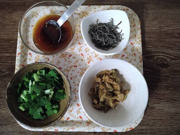 『ゴロっ！』としたサバが旨い！ パパッと作れる『サバ缶DE炊き込みご飯』の作り方は…