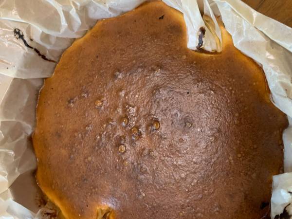 人気のコンビニスイーツがお家で簡単に作れる！バスクチーズケーキレシピ