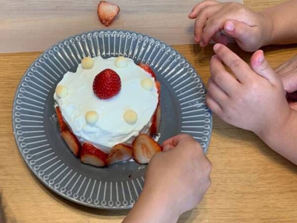 １歳のお誕生日におススメ 話題のスマッシュケーキを子供と一緒に作ってみた