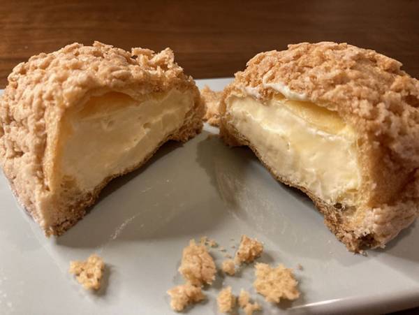 その食感にハマる ビアードパパの恐竜のガリガリたまごシューを食べてみた