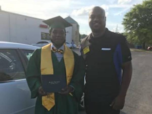 親切の連鎖！　卒業式の日にアルバイトに現れた高校生　すると店長が…？