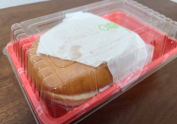 コメダ珈琲のハンバーガーをなめてはいけない　サイズ感に「視界の圧がすごい」