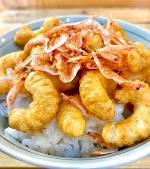 「お菓子が、ごはんだったらいいのに」　子供の頃の夢を叶えるレシピだらけ！