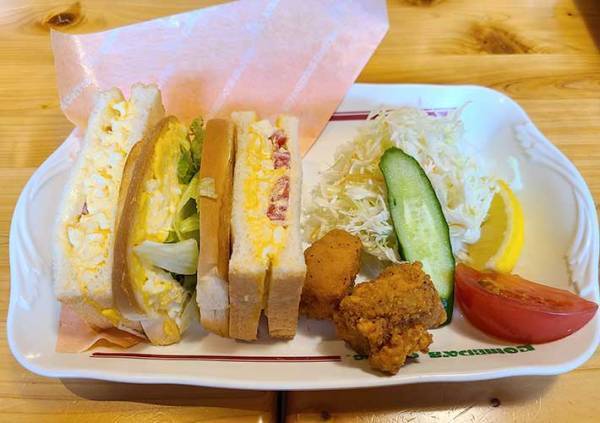 コメダ珈琲のサンドイッチに「噂通り」の声　メニューと実際の商品が…