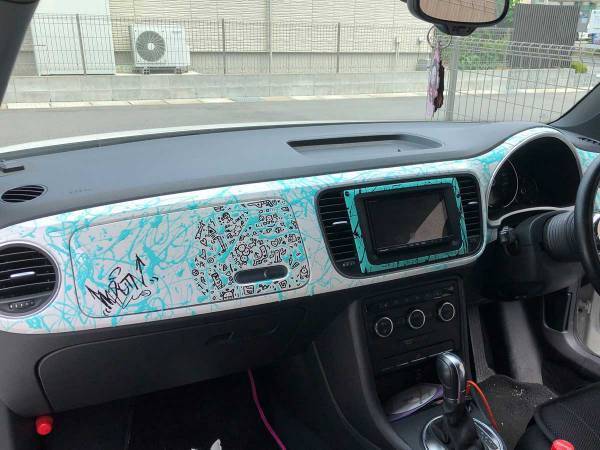 我が子に、３９８円のペンキでお絵描きさせたら？　「最高」「世界に１つだけの作品」