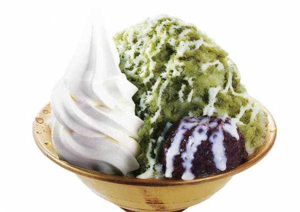 コメダ珈琲のかき氷を注文して驚愕　想像を超えるサイズに「ミニとは？」