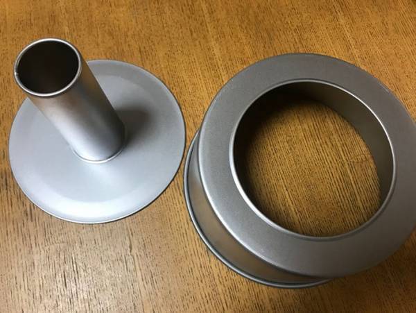 ケーキを箱に入れずに冷蔵庫にしまうときは…あるものを使うと便利！