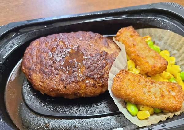 ガストのハンバーグはおすすめ？　不動の人気「間違いない」の声