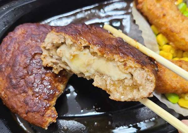 ガストのハンバーグはおすすめ？　不動の人気「間違いない」の声