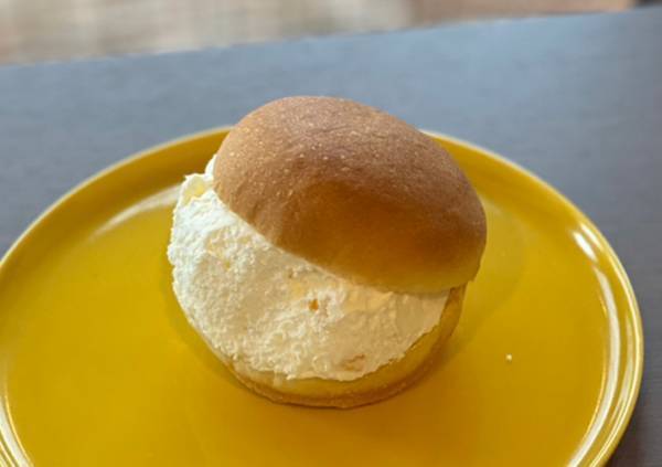 コンビニの『マリトッツォ』を食べ比べ　セブン、ファミマ、ローソンの違いは？