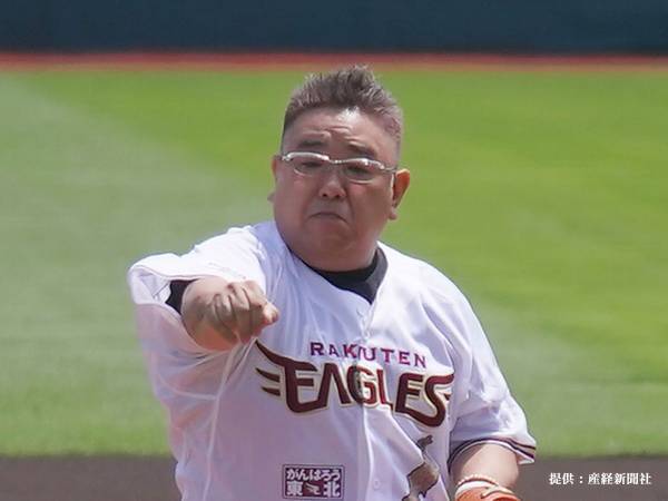サンドウィッチマンが始球式をすると、盛大なコントに！　なぜなら…