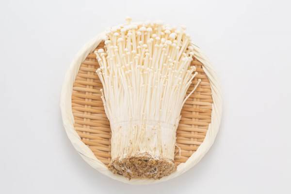 「それにしか見えません。無理です」　エノキの『呪い』にかかる人続出