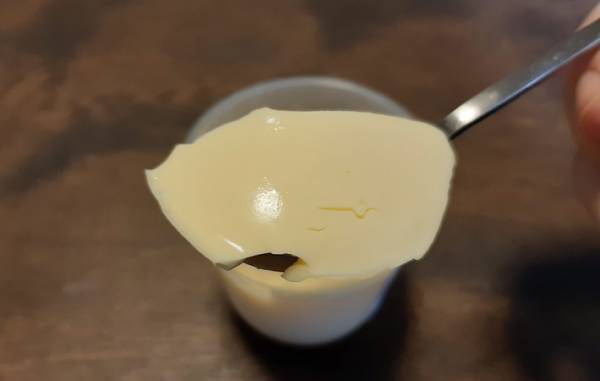 ふわっふわでトロットロ　『窯出しとろけるプリン』を食べてみた