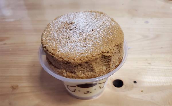 ファミマのスフレプリン　サンリオとコラボで濃厚絶品！