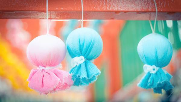 「風鈴に見えましたか？実は全部…」　写真家が撮影した１枚に驚きの声