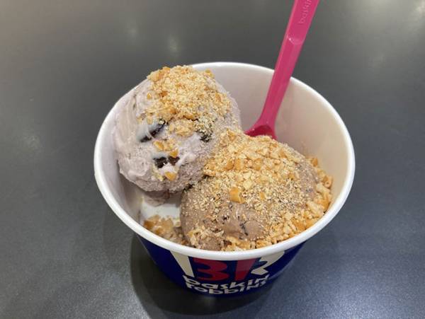 サーティワンアイスクリームが亀田製菓と奇跡のコラボ おすすめNo.１フレーバーを実食