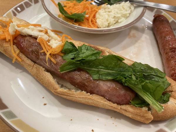 サイゼリア夏の新メニュー 自分で作るサルシッチャサンドウィッチのクオリティやいかに