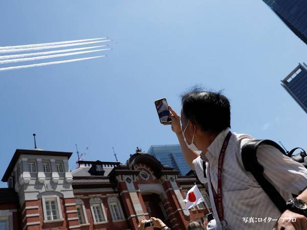【動画あり】ブルーインパルスが青空に『五輪』を描く　素晴らしい技術に「かっこよすぎる！」