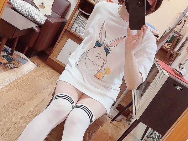 「モデルを雇えないので、自分で着る４０代男性です」　１枚の写真にネット騒然！