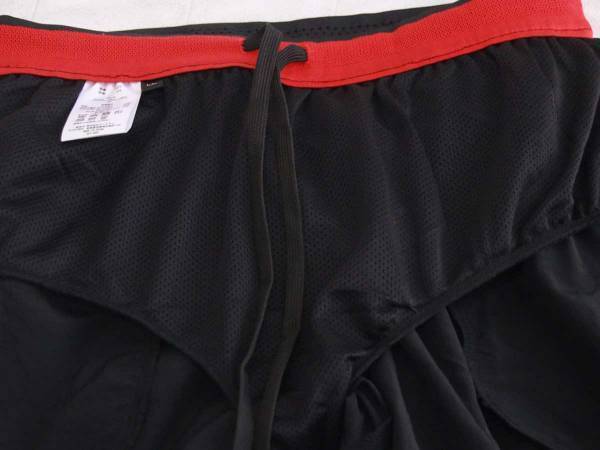 品切れ続出中のワークマン『撥水ショートパンツ』　普段より２０cm以上大きいサイズでもはけるワケ