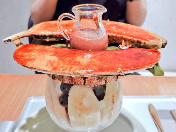 立派なカニの脚かと思いきや？『失敗写真』に「８度見した」「脳がバグる」