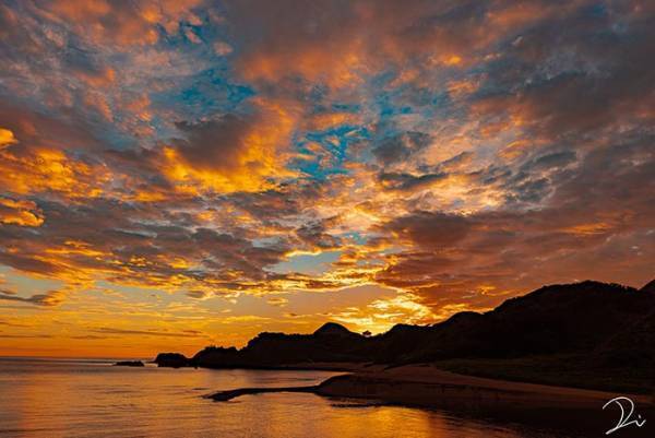 京都府が生み出した『赤い夜明け』が息を吞む美しさ　４枚の写真に心奪われる