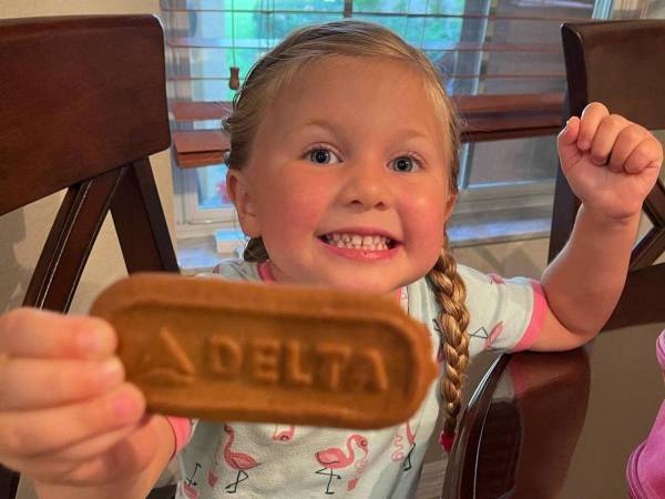 『デルタちゃん』の母親が「デルタ株と呼ばないで」　するとデルタ航空が？