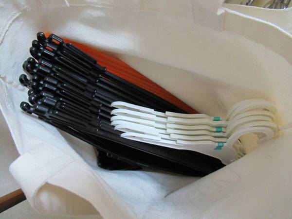 生活感を簡単に隠せる！洗濯用ハンガーの収納方法とは！