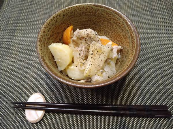 これは上品な味！ ふだんの『肉じゃが』に飽きたら、リンゴと塩こうじで作ってみて！