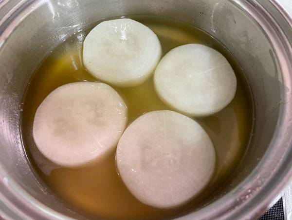 おでんや煮物に便利な豆知識！大根に味がしみ込む裏技