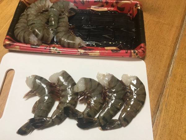 エビの下ごしらえが苦手 あるものを使うとスルッと簡単にできる！