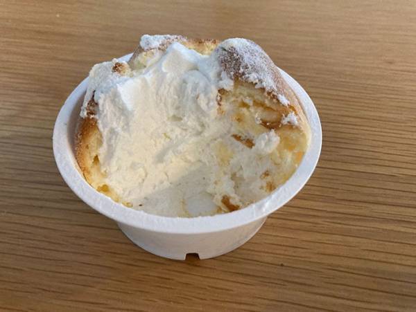 ふわふわしっとりでスプーンが止まらない！ローソンのおぼれクリームにスフレ爆誕