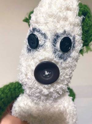 義母が作ったぬいぐるみが…？　インパクトの強さに「夢に出てきそう」