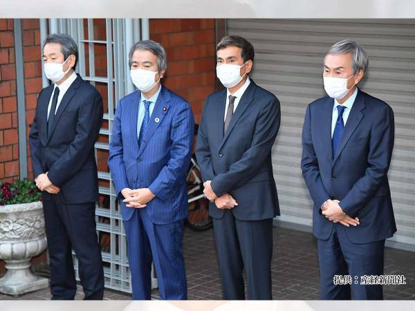 石原慎太郎の息子、四兄弟がそろって会見　「目頭が熱くなった」「すごい人だった」