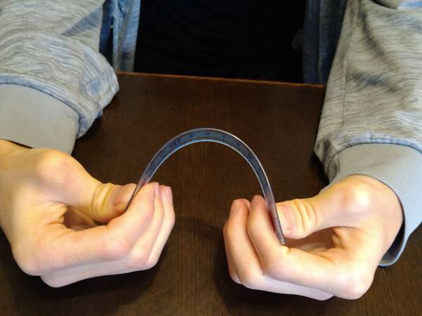 『定規』は、微妙な違いで地味に使い勝手がよくなる！ コレ、使ってみたら便利でした！