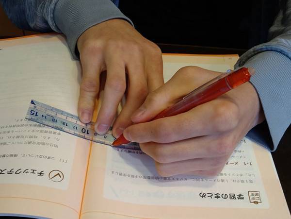 『定規』は、微妙な違いで地味に使い勝手がよくなる！ コレ、使ってみたら便利でした！