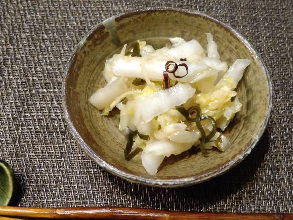 コレは、無限でイケる！ 鍋では残る『芯』が旨い！ 『中華風白菜の芯de漬け物』レシピ！