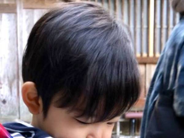 餅まきで何ももらえなかった２歳児　周囲の大人が近付いてきて「愛おしくて泣けてくる」