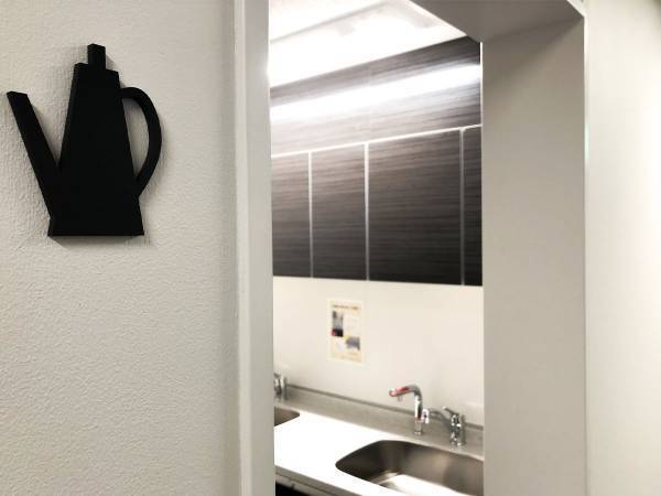 忘れ物を発見した社員　その後冷蔵庫を開けると、とんでもない光景が…