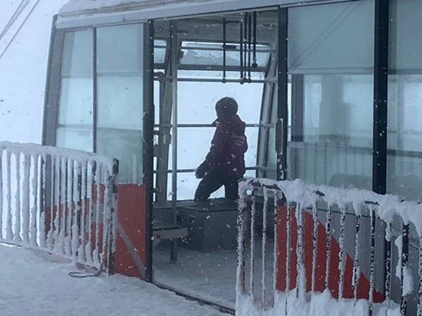 日本有数の豪雪地帯で撮影された１枚　あまりの迫力に「ひぇっ…」
