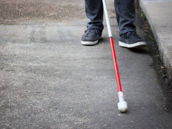 なぜか電話で注文してくる客　初めて対面した時、理由が分かった