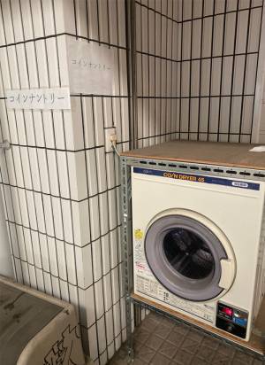 コインランドリーで目撃した２枚の貼り紙　「どうして２回とも…！」