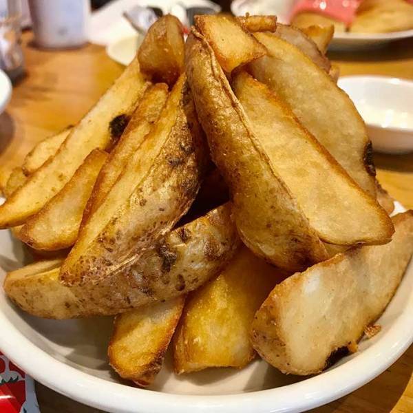 「食べ盛りの高校生だと思ってる…？」　コメダ珈琲の『小腹を満たすポテト』に笑う